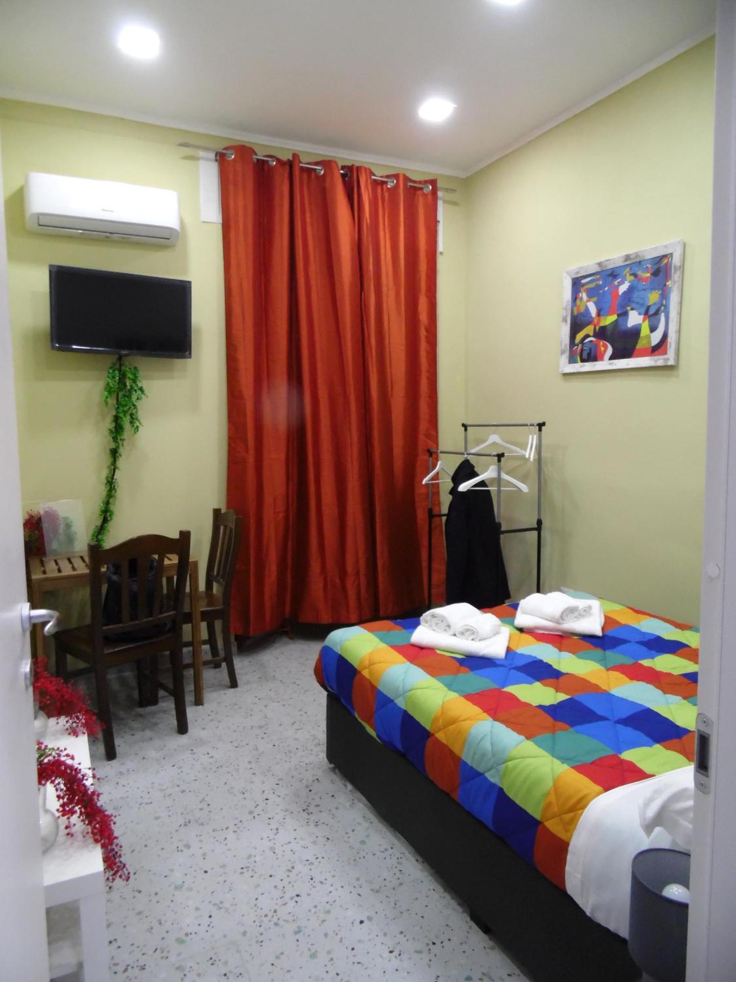 Appartement Mithra Centro Storico Napels